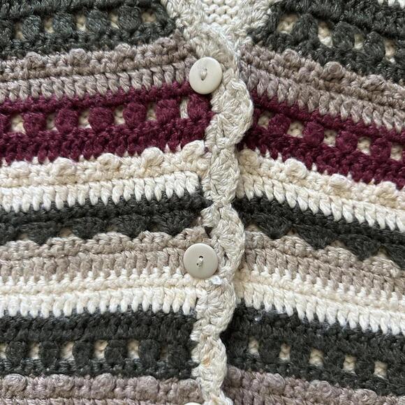 Vintage green and burgundy hand knit cottagecore boho granola vest - Picture 4 of 5